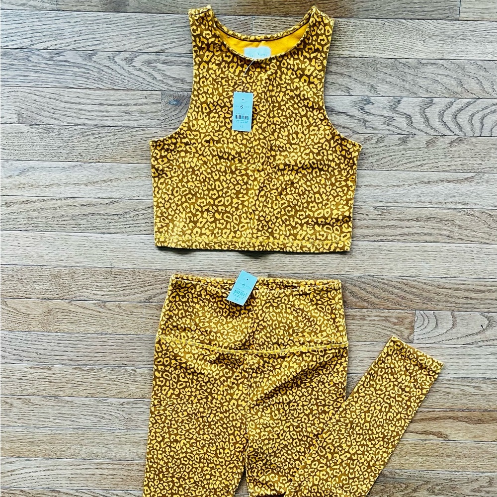 Lou & Gray tank and legging set size xs